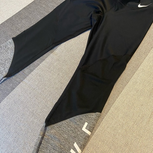Nike tights - Picture 3 of 4